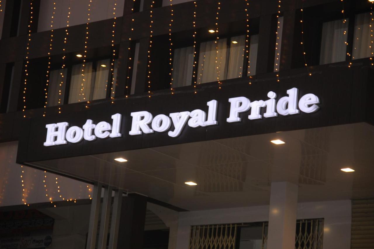 Hotel Royal Pride Αχμπανταμπάντ Εξωτερικό φωτογραφία